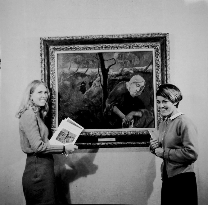 Visitors with Paul Gauguin’s Christ in the Garden of Olives (1889), circa 1960s